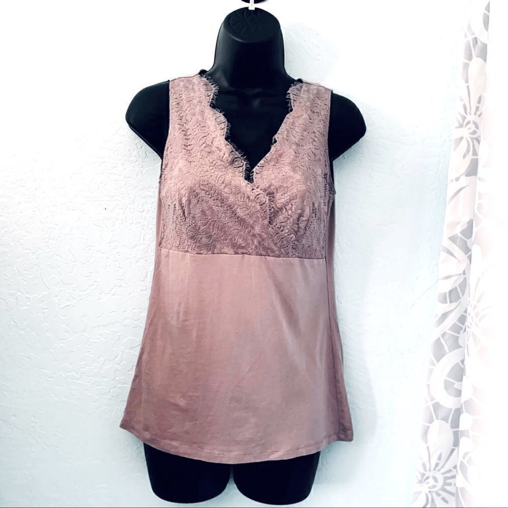 Ann Taylor Lavender Lace Tank Top Size Small